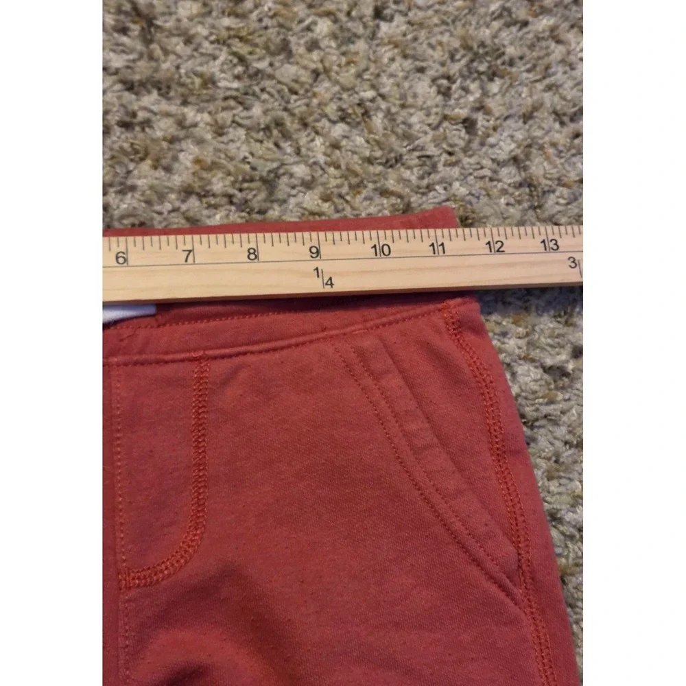 Old Navy Stretch Athletic Shorts Youth Size Small‎ (6-7) Red